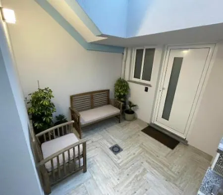 Holiday home Scape House